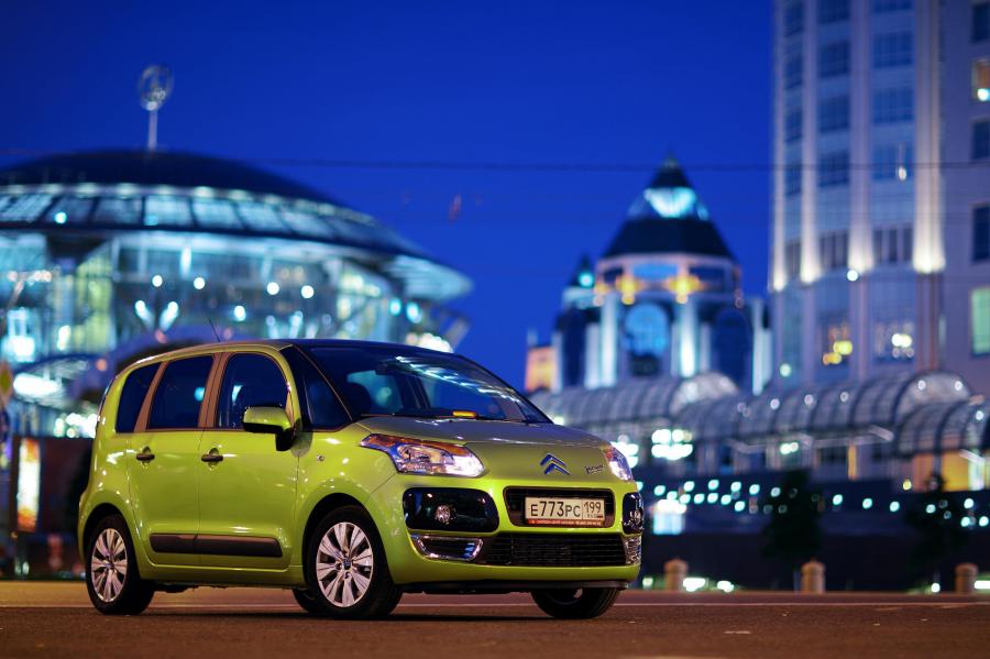  Citroen C3 Picasso 2009 года  (фото 111 из 242)